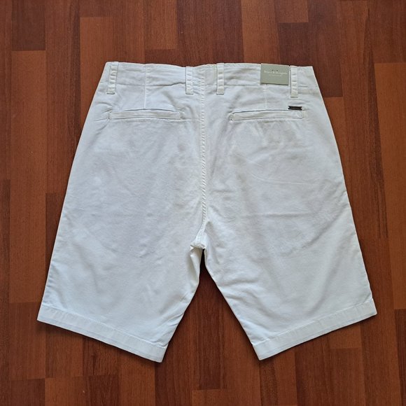 New Bruun & Stengade Men's White Floral Shorts Size 31 - Picture 5 of 9